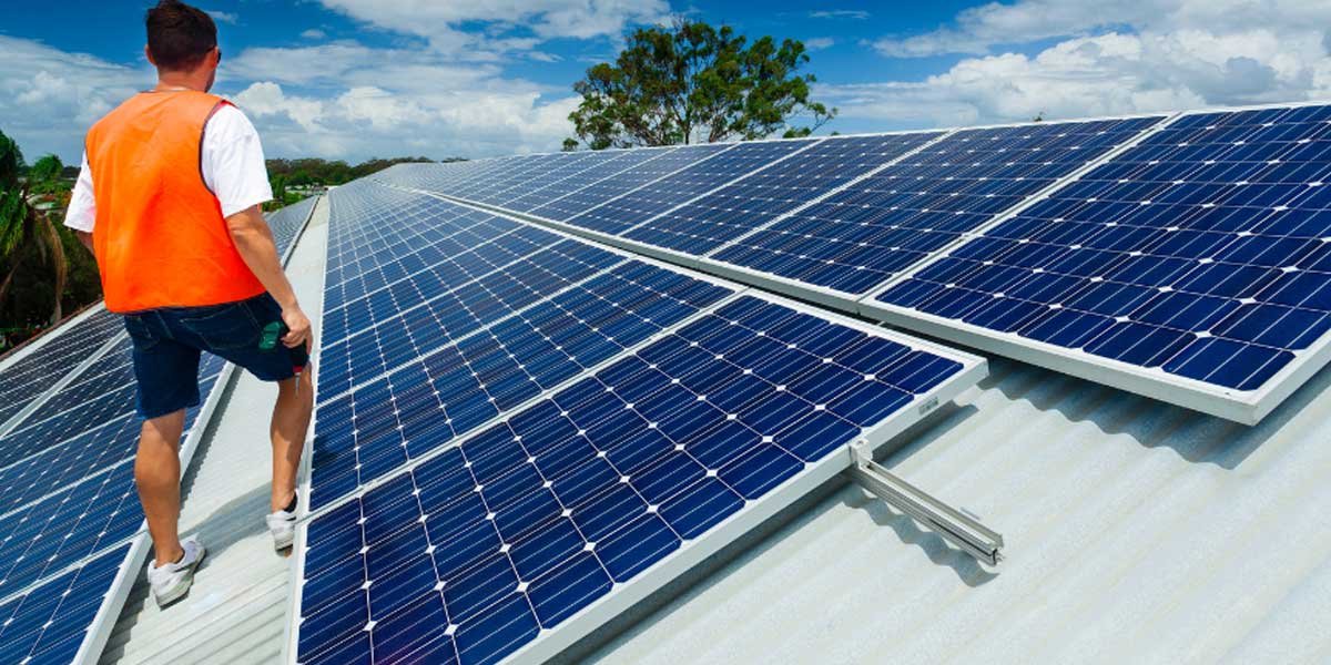 Can-You-Put-Solar-Panels-on-a-Metal-Roof