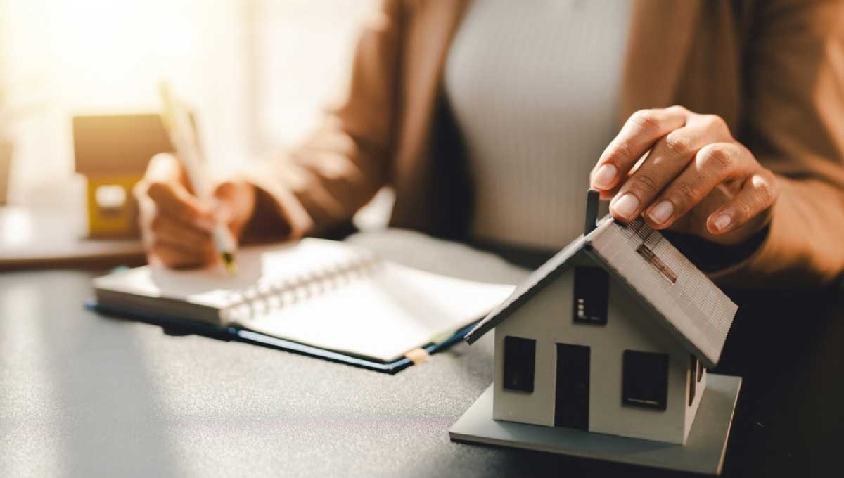Home-Equity-Payment-Estimator-Monthly-Payment-Math,-HELOC-Risks,-and-Borrowing-Limits
