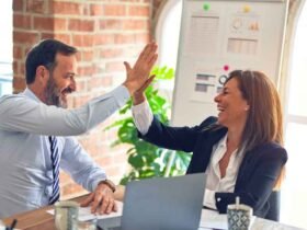 How-To-Set-Shared-Goals-as-a-Couple-When-You-Have-Different-Money-Mindsets