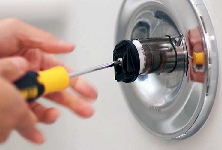 How-to-Fix-a-Leaky-Faucet-Tub