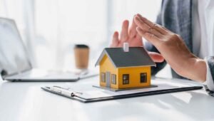 Pros and Cons of Selling a House Without a Realtor