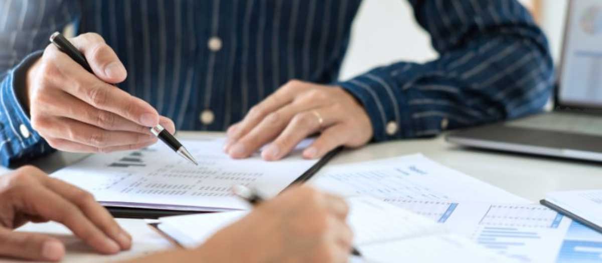 What Is a Competitive Strategy? Definition, Types & Examples