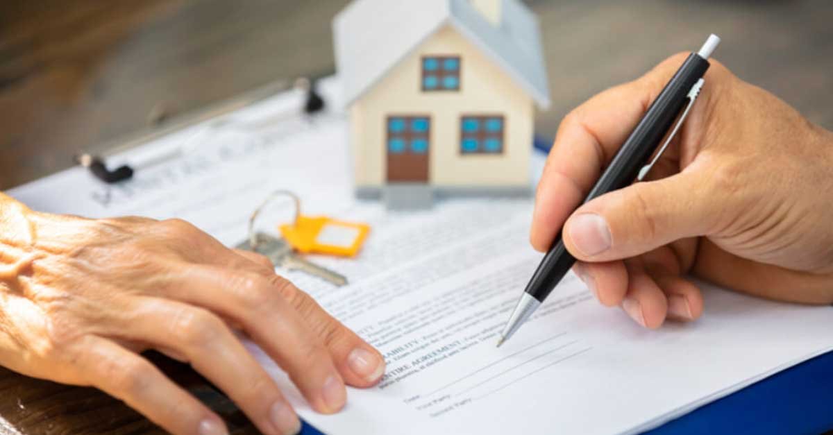 What Is a Trustee's Deed? Meaning, Uses, and Risks