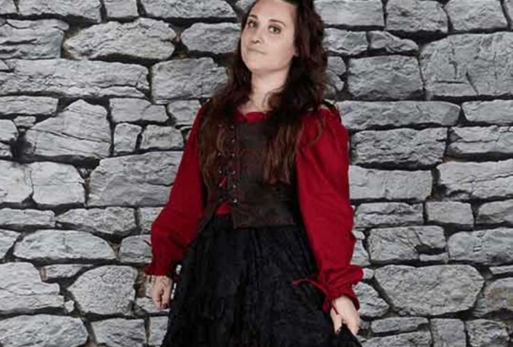 4 Simple Goth Outfits To Turn Every Head