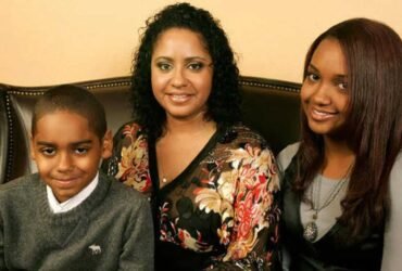 Laurie Holmond: The Private Woman Who Raised Snoop Dogg's Son Away From the Spotlight
