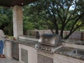 What to Know Before Adding an Outdoor Kitchen to Your Backyard